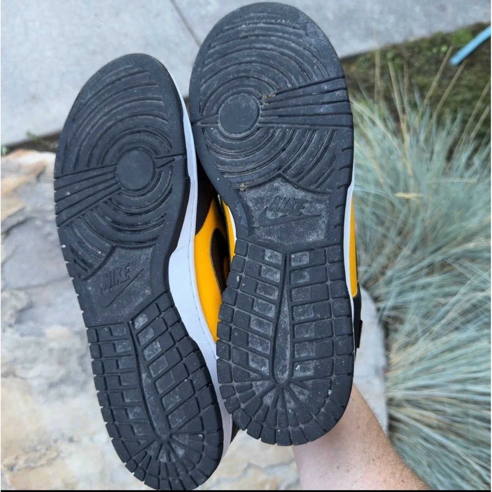 Nike Dunk Low Goldenrod Sneakers Mens 12 Black Yellow